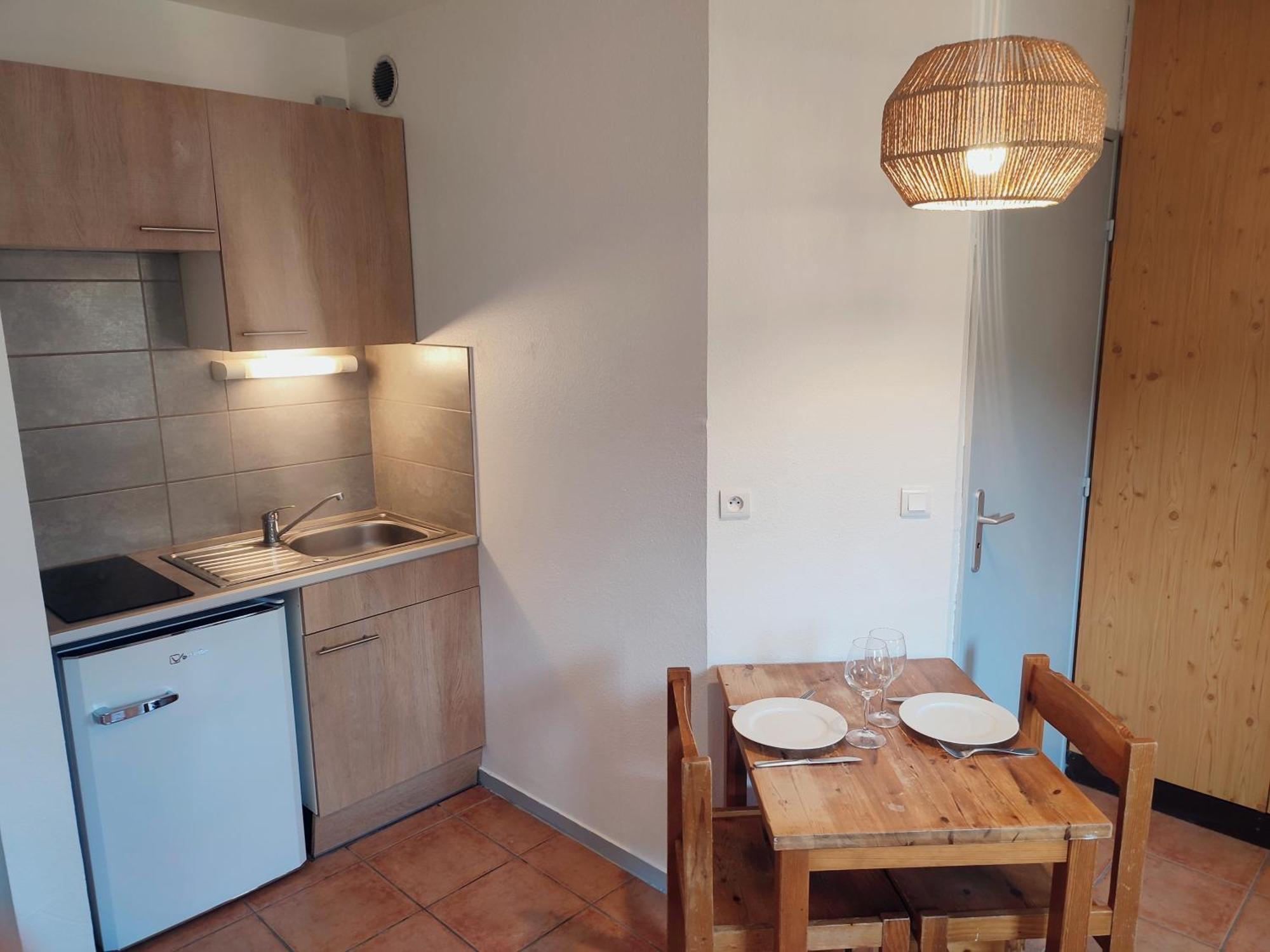 Le Studio Des Garrigues - Climatise Gréoux-les-Bains Dış mekan fotoğraf